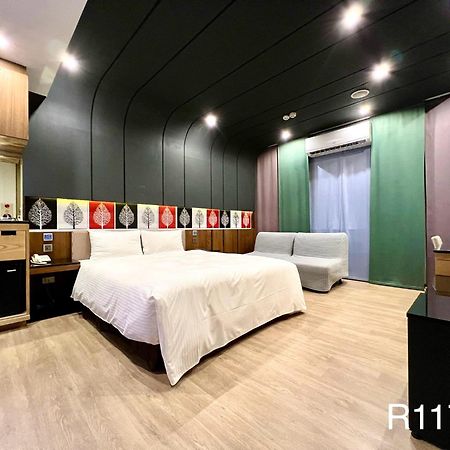 Catwalk Motel -Tainan Exterior foto