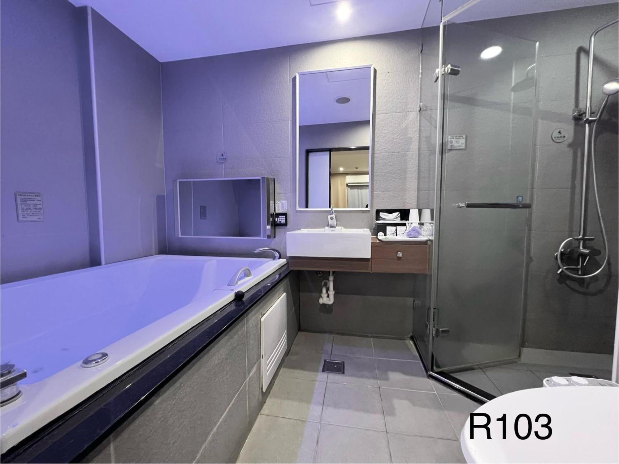 Catwalk Motel -Tainan Exterior foto