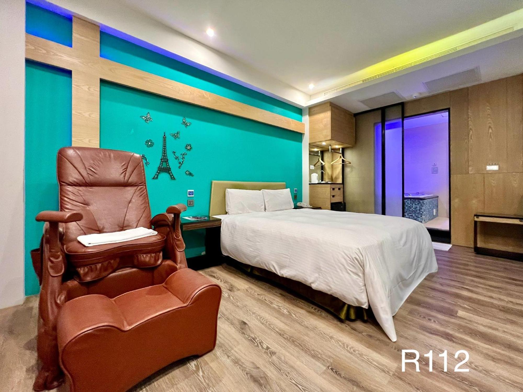 Catwalk Motel -Tainan Exterior foto